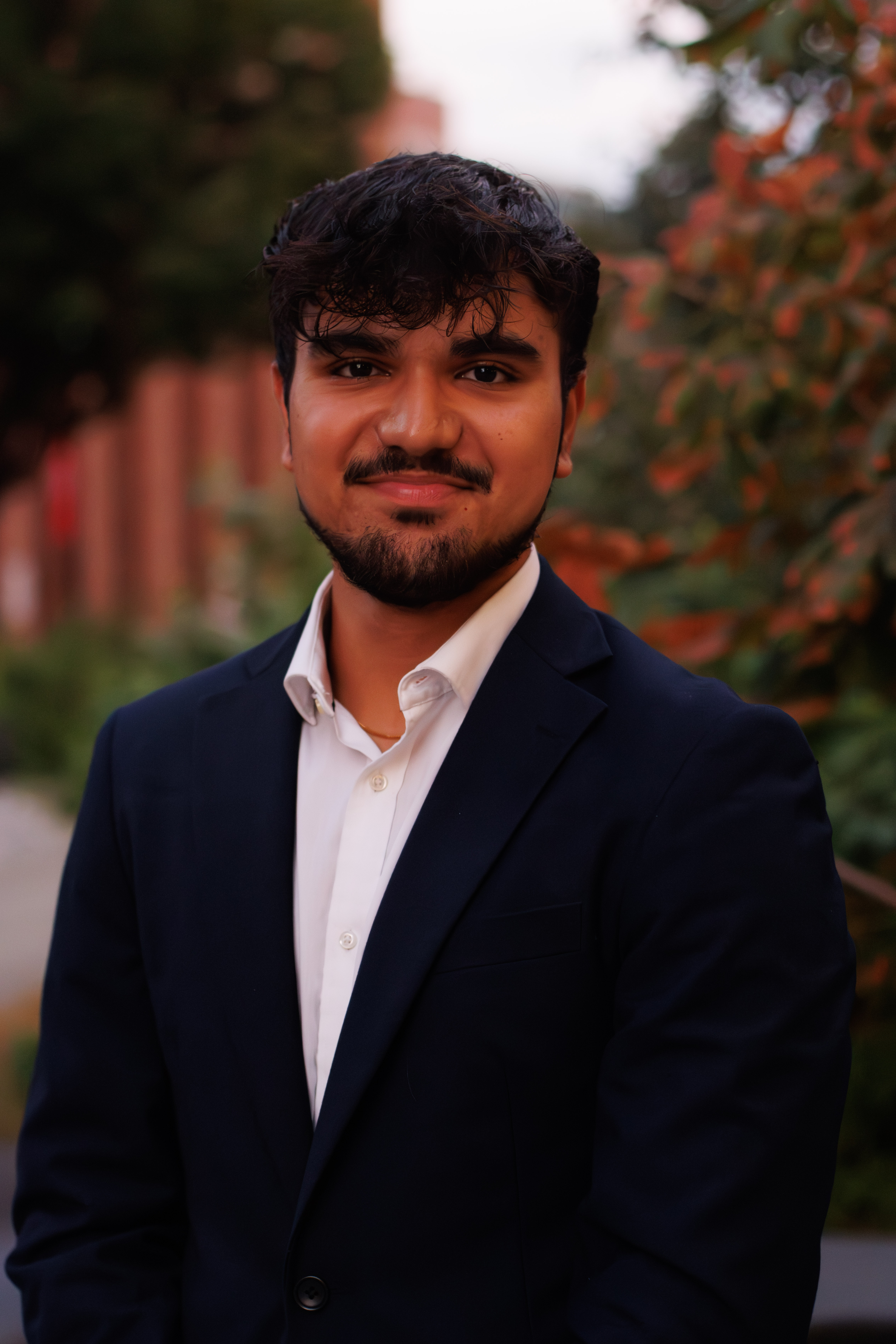 Pranav Dixit Headshot